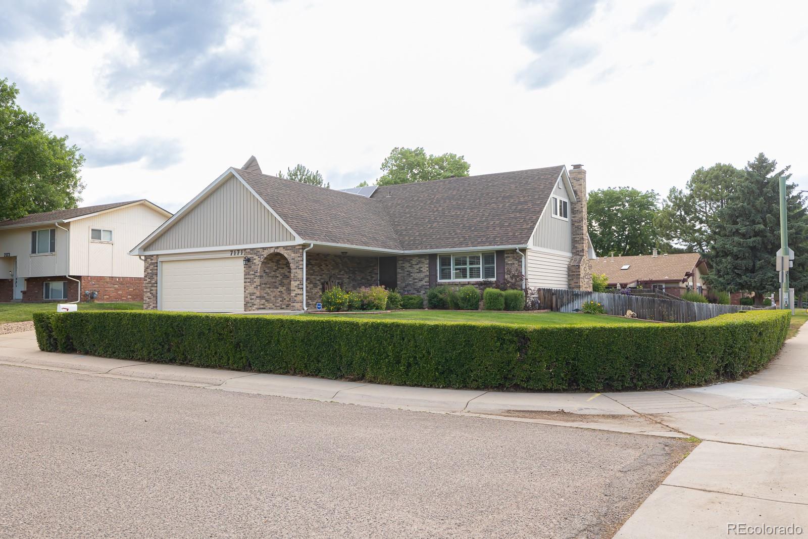 Teller Ct, Littleton, CO 80128