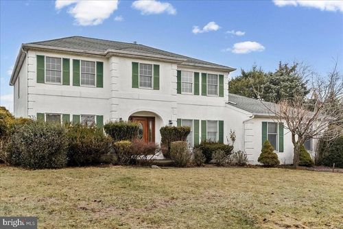 121 Gwynmont Dr, North Wales, PA, 19454-1812 | Card Image