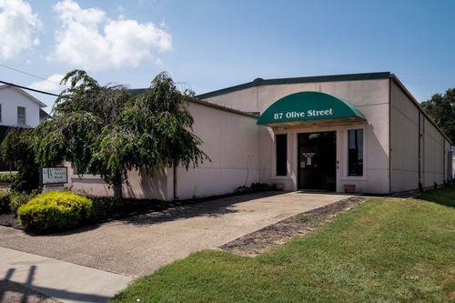 87 Olive St, Gallipolis, OH, 45631-1650 | Card Image