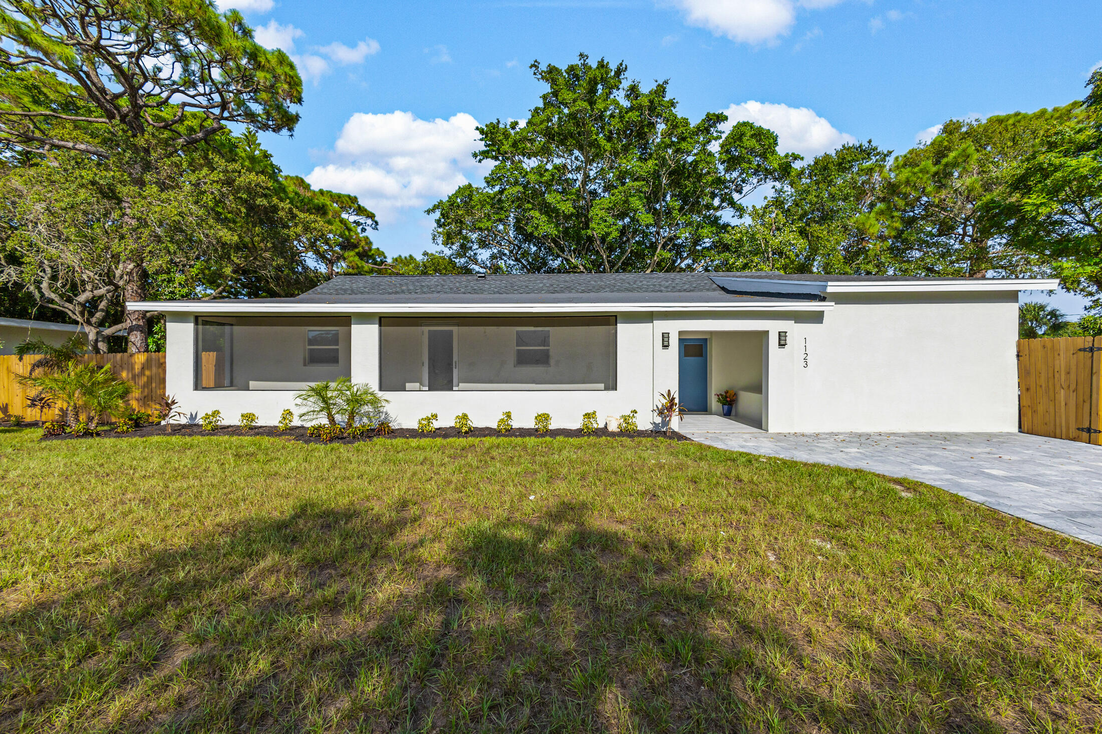 Ver Cir, Palm Bay, FL 32905