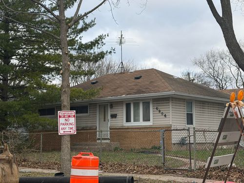 6204 W Thurston Ave, Milwaukee, WI, 53218-2342 | Card Image