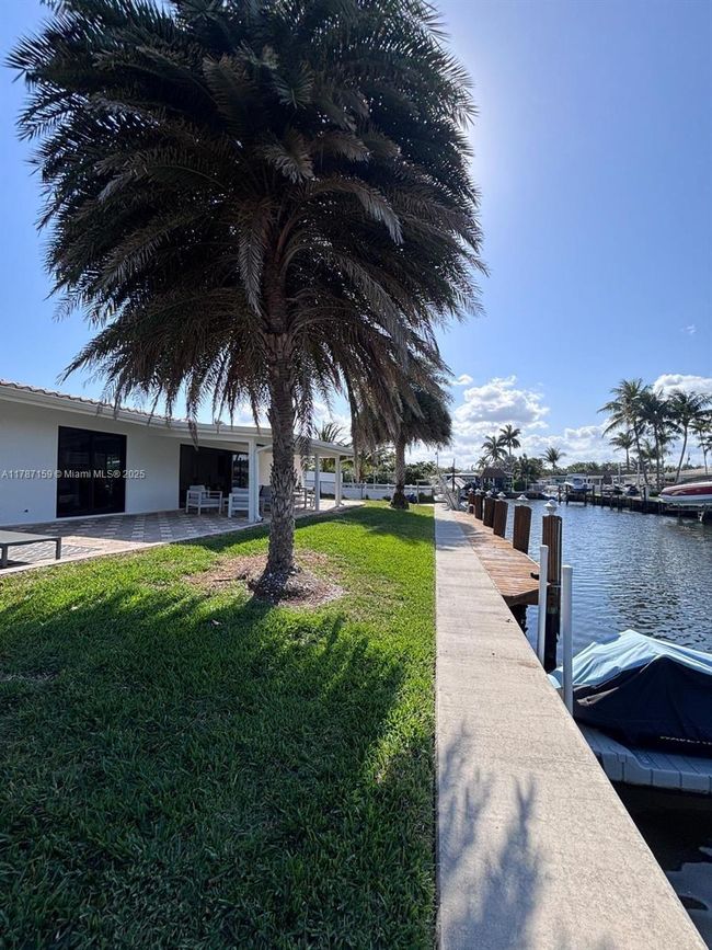2501 Ne 50 Th St, House other with 3 bedrooms, 2 bathrooms and null parking in Lighthouse Point FL | Image 34