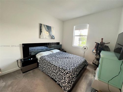 12713 Nw 24th Ave, Miami, FL, 33167-1575 | Card Image