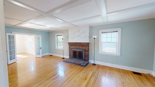 11 Webster St, Quincy, MA, 02171-2001 | Card Image