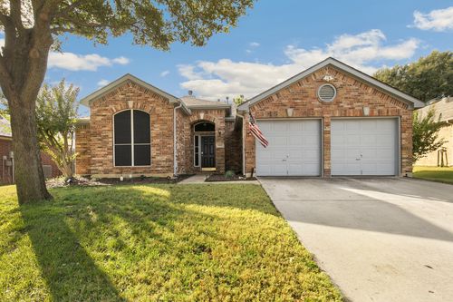 3202 Berkshire Ln, Corinth, TX, 76210-1728 | Card Image
