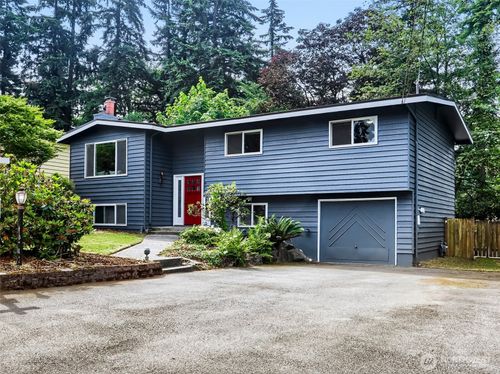8451 Ne 137th St, Kirkland, WA, 98034-1719 | Card Image
