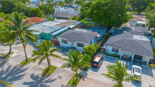 662 Tamiami Blvd, Miami, FL, 33144-2652 | Card Image
