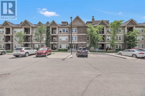 204-200 Cranfield Common Se, Calgary, AB, T3M1S2 | Card Image