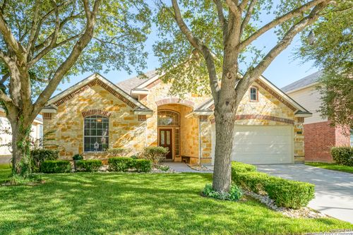 422 Sorenstam Way, Cibolo, TX, 78108-3562 | Card Image