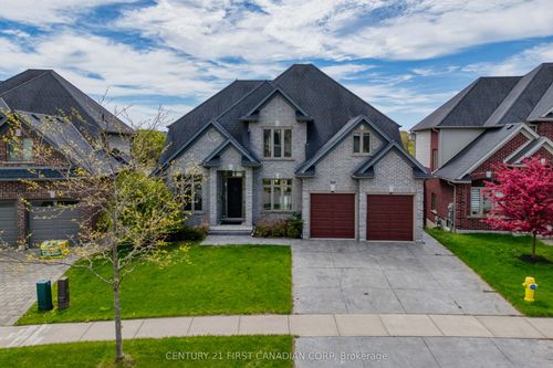 569 Eclipse Walk, London, ON, N5X0J9 | Card Image