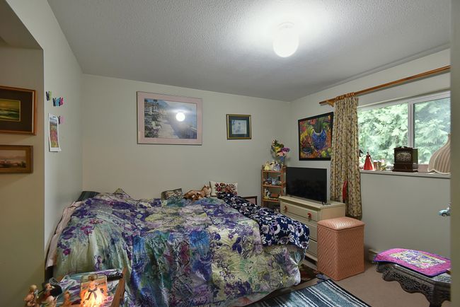 1029 Grandview Road, House other with 3 bedrooms, 2 bathrooms and 6 parking in Gibsons BC | Image 12