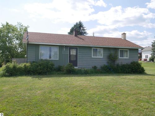 2515 Shady Ln, West Branch, MI, 48661 | Card Image
