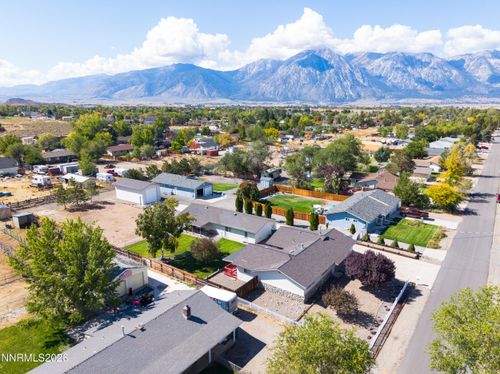 1393 Jobs Peak Dr, Gardnerville, NV, 89460-8942 | Card Image