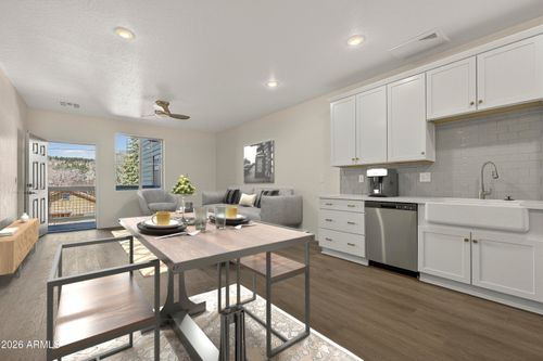 203-207 S Beaver St, Flagstaff, AZ, 86001-6013 | Card Image
