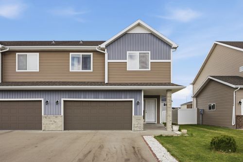 5966 59th Street S, Fargo, ND, 58104 | Card Image