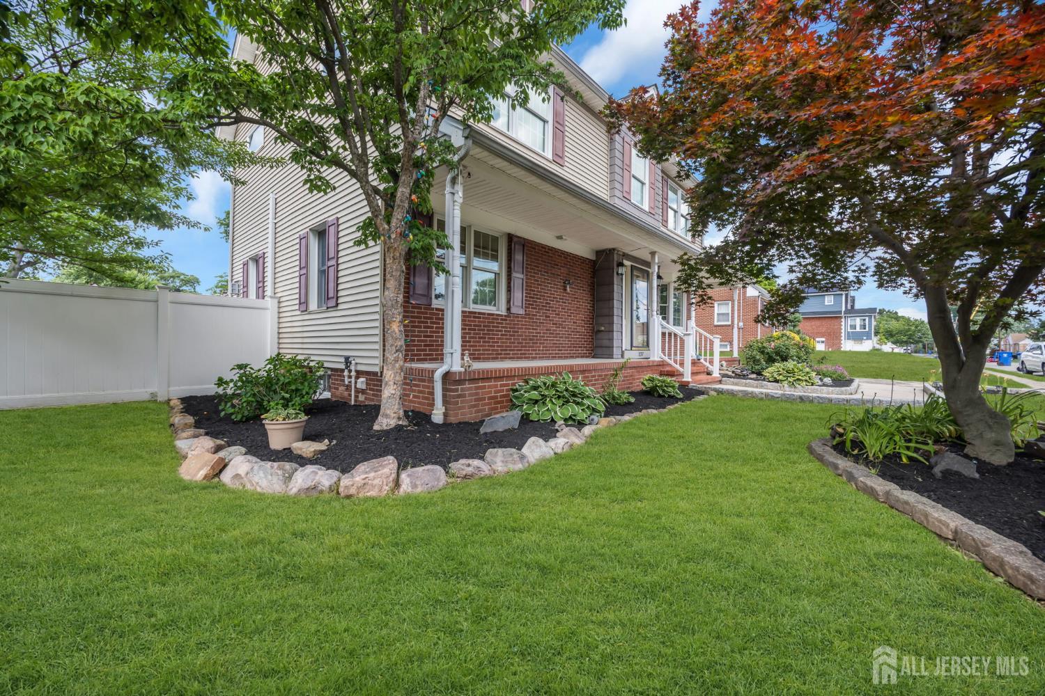 Residential in Fords 3
