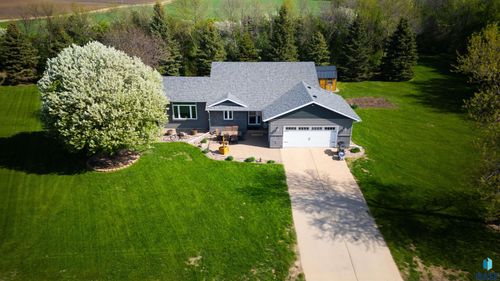 25746 476th Ave, Sioux Falls, SD, 57104-6513 | Card Image