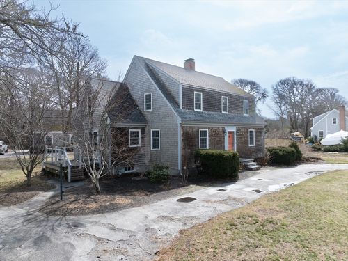 64 Pitchers Way, Hyannis, MA, 02601-3729 | Card Image