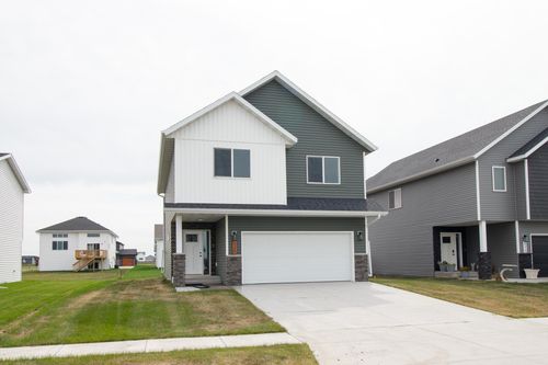6208 86th Ave S, Horace, ND, 58047-2924 | Card Image