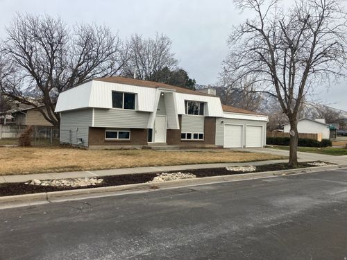 9587 1040, Sandy, UT, 84094-3725 | Card Image