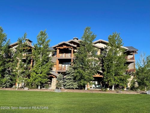 108-122 Hastings Dr, Victor, ID, 83455-5214 | Card Image