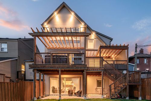 {{alt}} | Card Image