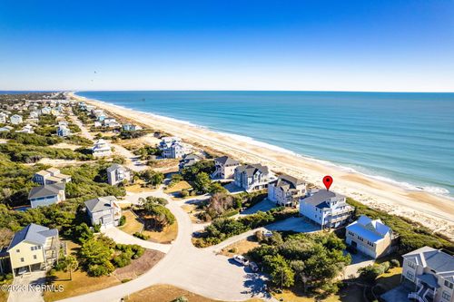 east-129 Heverly Dr, Emerald Isle, NC, 28594-2468 | Card Image