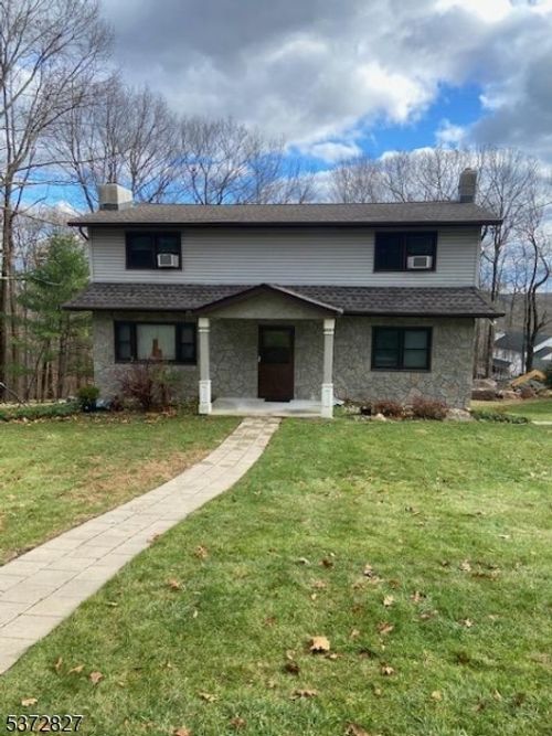 2-44 Indian Spring Rd, Budd Lake, NJ, 07828-1940 | Card Image