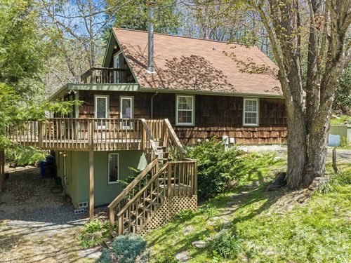 615 Leisure Acres Ln, Boone, NC, 28607-6883 | Card Image