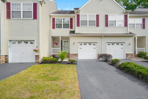 4003 Ridgecrest Dr, Wappingers Falls, NY, 12590-7525 | Card Image