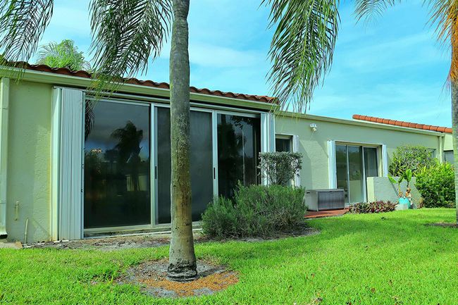 APT-105 - 2532 Boundbrook Dr S, Condo with 2 bedrooms, 2 bathrooms and null parking in Palm Springs FL | Image 28