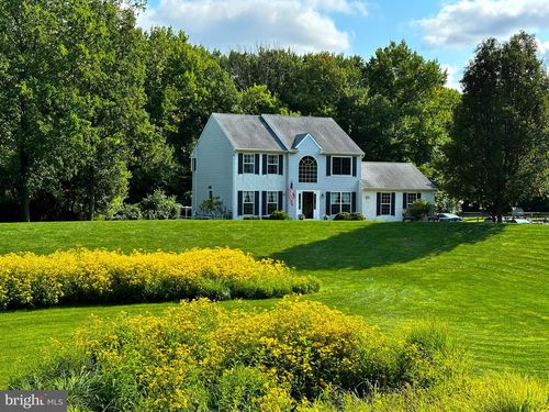 1421 Deer Meadow Ln, Garnet Valley, PA, 19060-1925 | Card Image