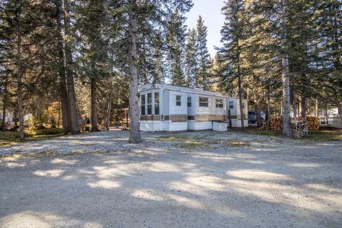 1-200 4 Ave Sw, Sundre, AB, T0M1X0 | Card Image