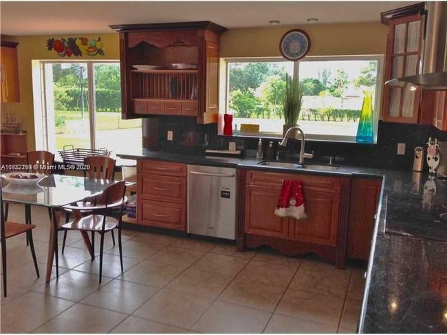 13450 Sw 26 Th St, House other with 4 bedrooms, 2 bathrooms and null parking in Davie FL | Image 10