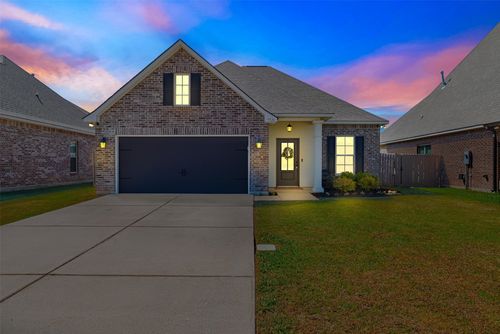 9526 Lucien Way, Shreveport, LA, 71106-3432 | Card Image