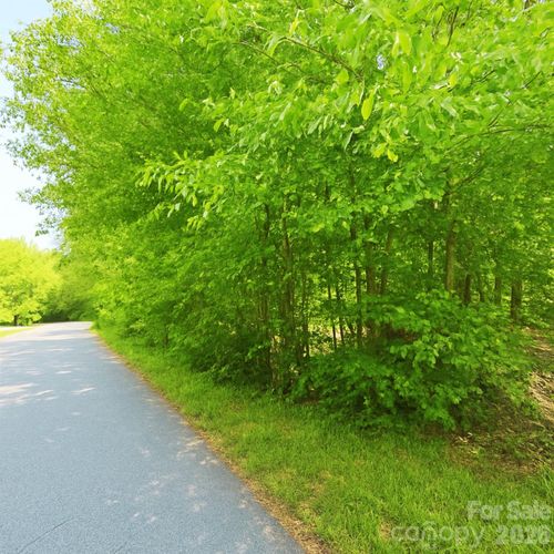 1243 Beechwood Dr, Newton, NC, 28658-9594 | Card Image
