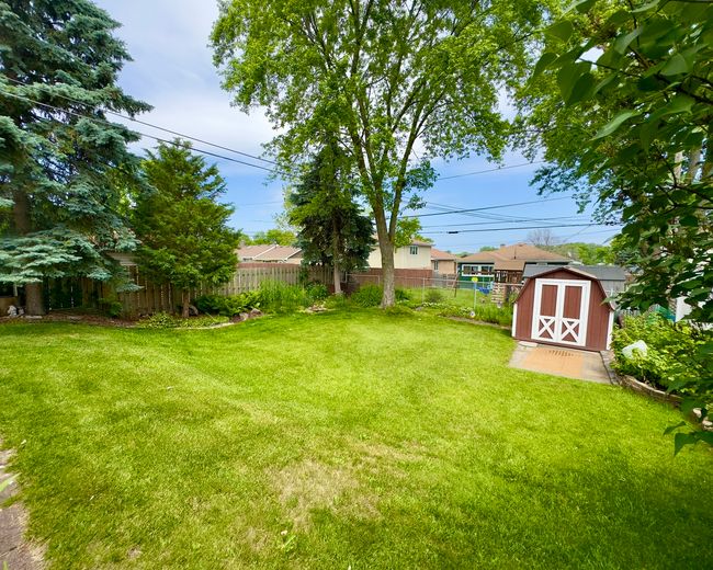 9321 S 81 St Ct, House other with 3 bedrooms, 3 bathrooms and 2 parking in Hickory Hills IL | Image 21
