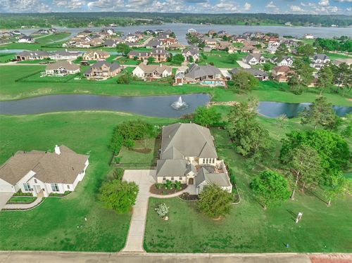 10892 Bourbon St, Willis, TX, 77318-6595 | Card Image