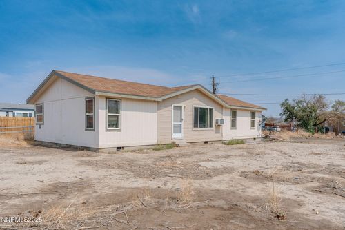 2820 Truckee St, Silver Springs, NV, 89429-7938 | Card Image