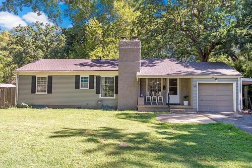 728 E 97th St, Kansas City, MO, 64131-3243 | Card Image