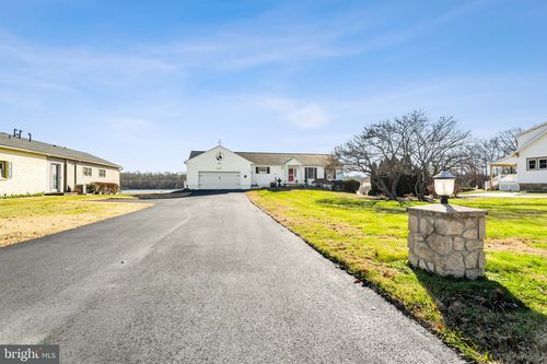 614 Biddle St, CHESAPEAKE CITY, MD, 21915-1033 | Card Image