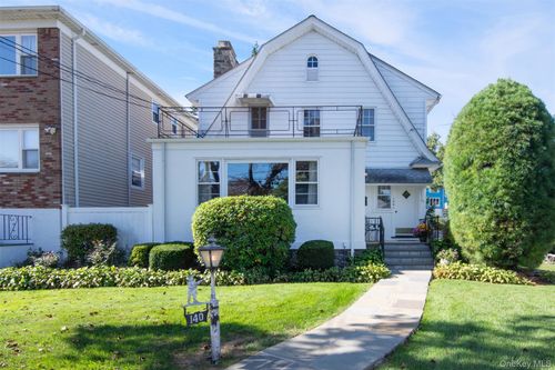 140 Ramsey Ave, Yonkers, NY, 10701-5244 | Card Image