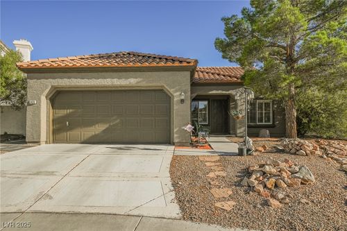 1424 Country Hollow Dr, Las Vegas, NV, 89117-6603 | Card Image