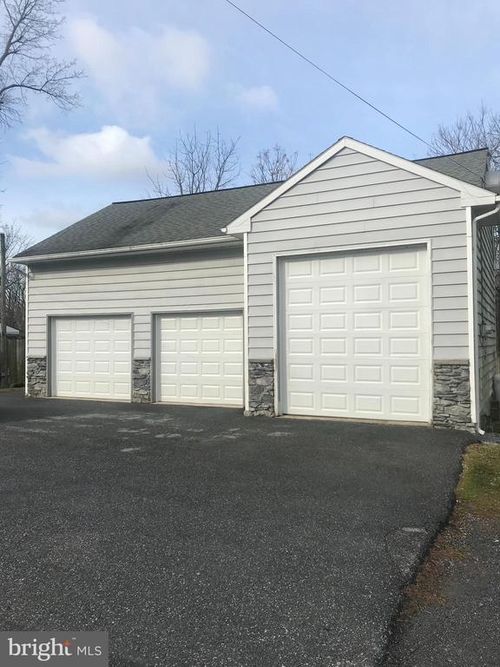 3121 Main St, CONESTOGA, PA, 17516-9577 | Card Image