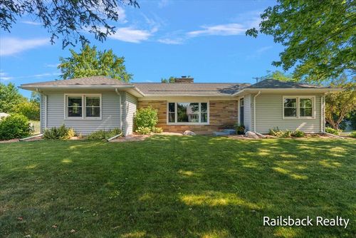 85 Orchard Dr, Sparta, MI, 49345-1221 | Card Image