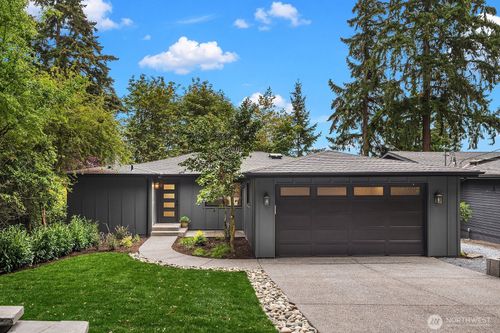 7070 94th Ave Se, Mercer Island, WA, 98040-5444 | Card Image