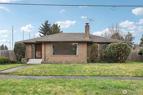 1527 J Street Se, Auburn, WA, 98002 | Card Image