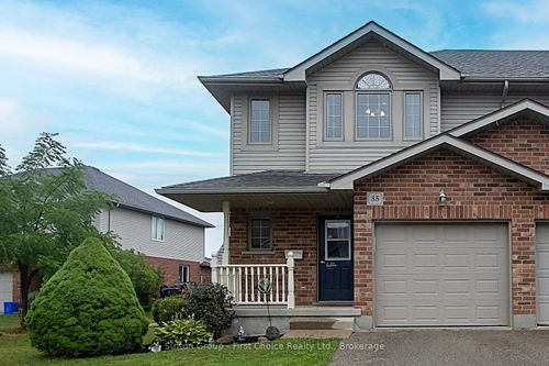 35 Hyde Rd, Stratford, ON, N5A7Z3 | Card Image
