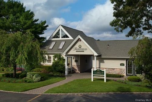 90-90 Moonlight Walk, Holbrook, NY, 11741-4923 | Card Image