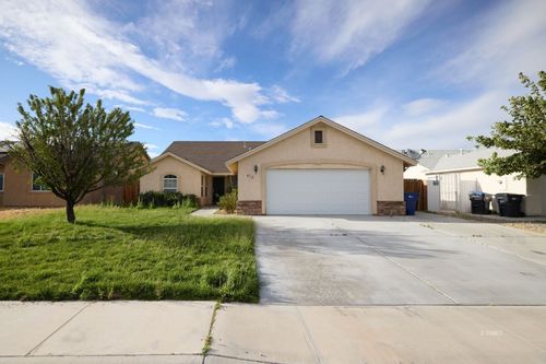 412 Christopher Ct, Ridgecrest, CA, 93555-6009 | Card Image